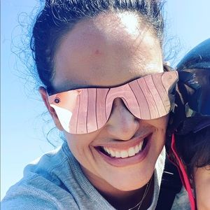 Meet your Posher, Marisa